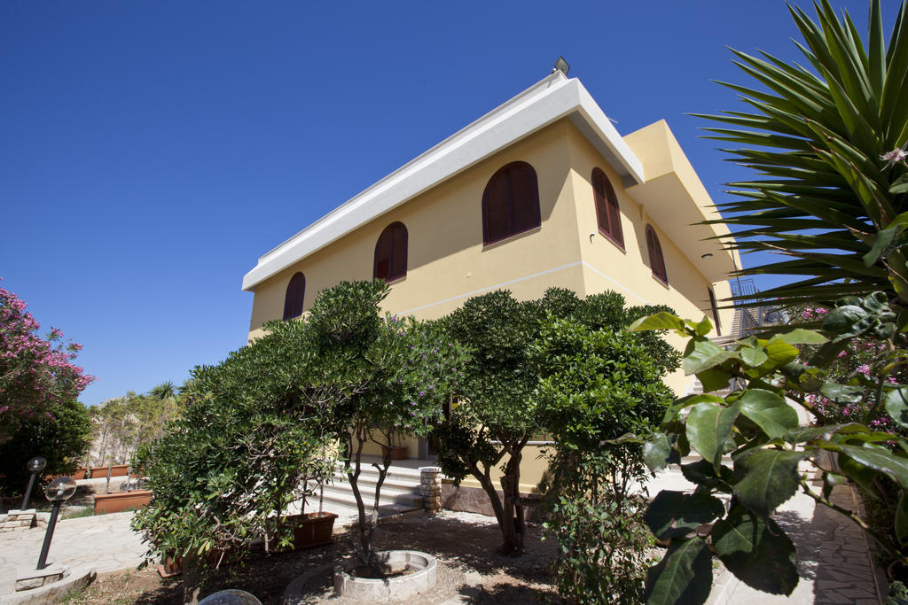Orlando Vacanze Camere Erice Ngoại thất bức ảnh