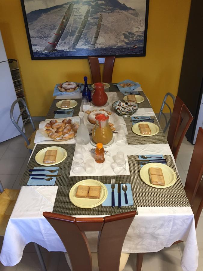 Orlando Vacanze Camere Erice Ngoại thất bức ảnh